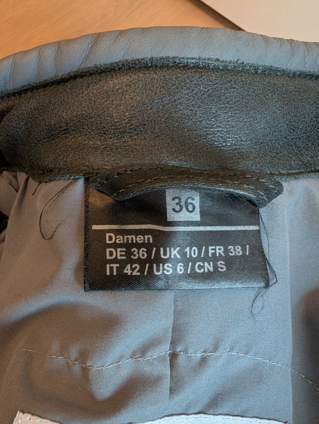 Jacken: Highway 1 Motorrad Lederjacke Schwarz Grösse 36 – Gebraucht aus Wettingen von skilpadde 5