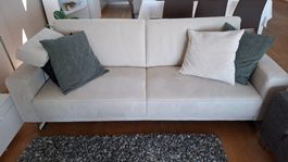 Sofa, beige, ungebraucht (Neupreis 1'500 CHF)