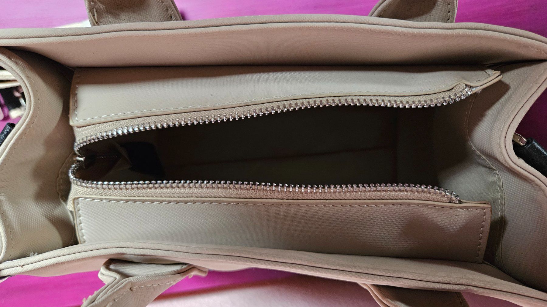 Borse da donna: Handbemalte Löwen Handtasche – Usato da Basel venduto da True_Hofer_Store 3