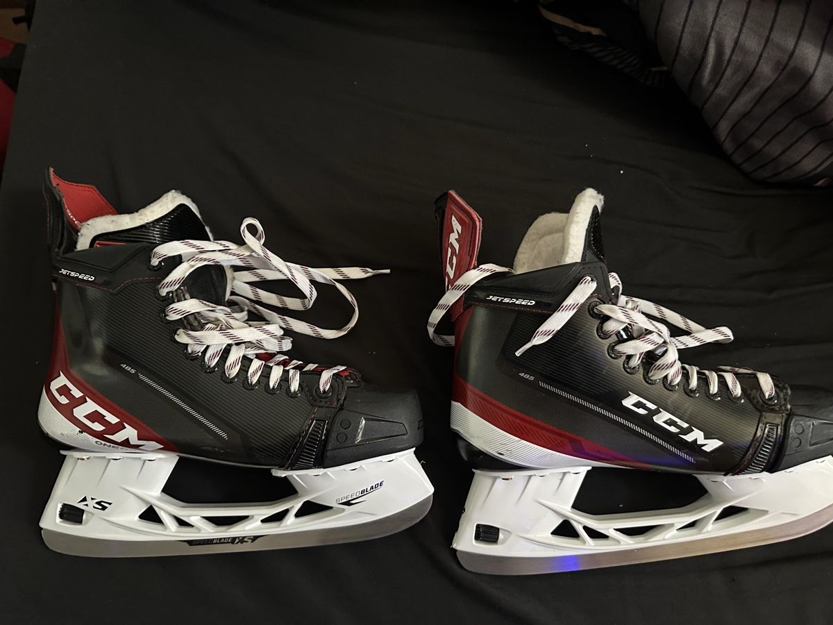 Ccm Pattini da ghiaccio: Schlittschuhe CCM 44.5 – Usato da Uster venduto da gyr_685j