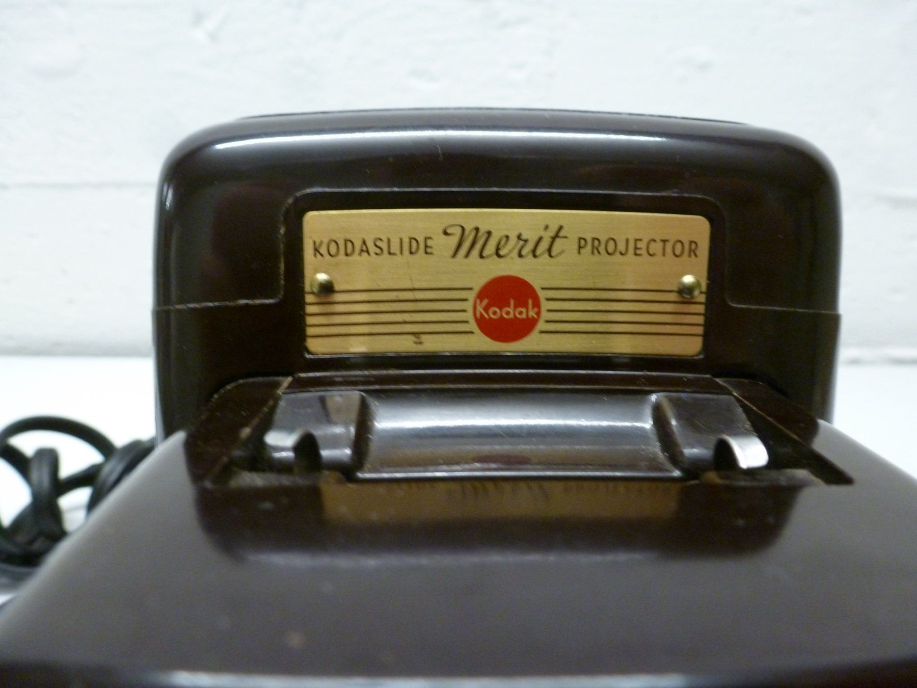 Proiettori: Kodak Diaprojektor "Merit" Bakelit – Usato da Schwerzenbach venduto da Tamama 4