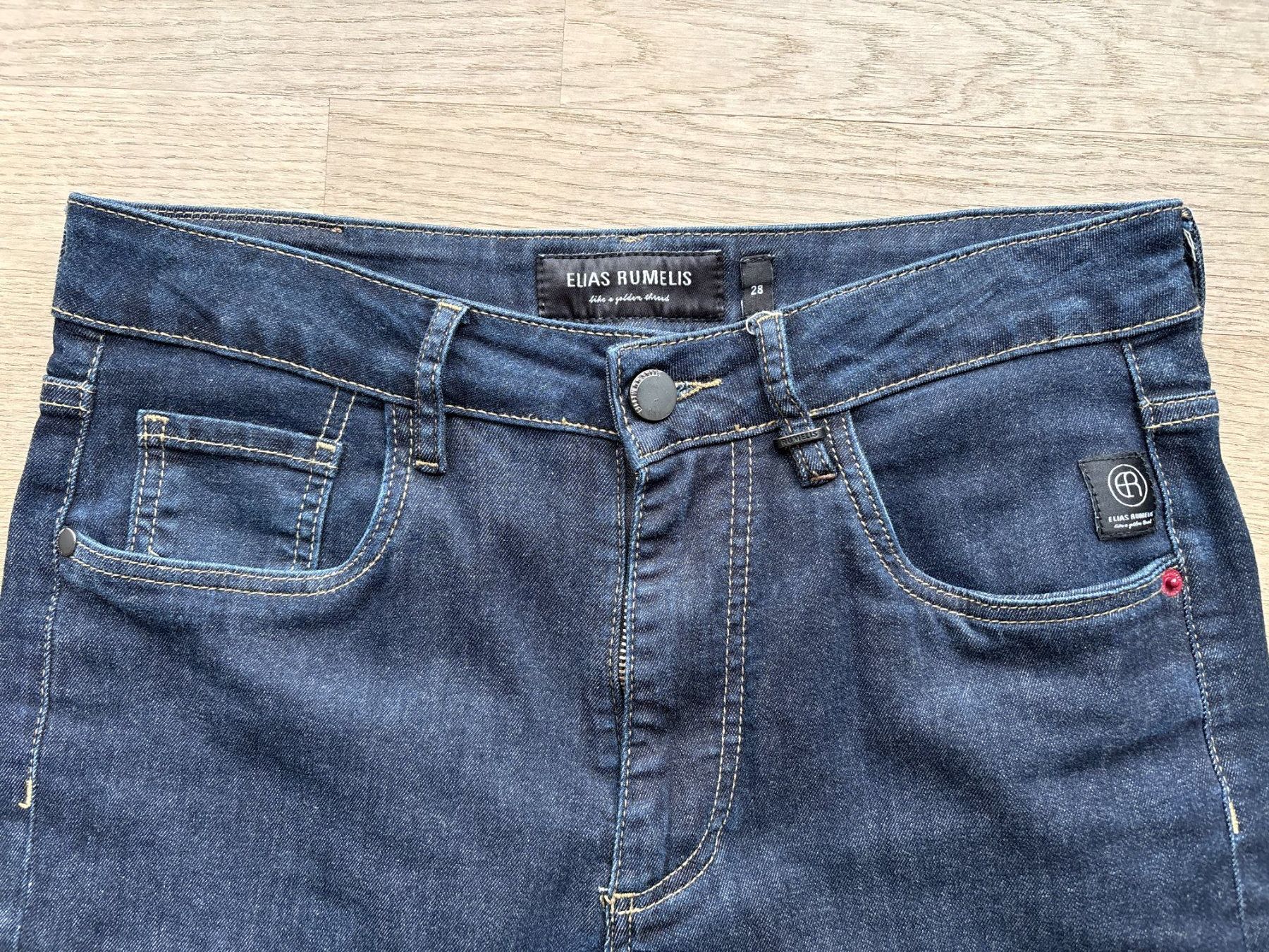 Elias Rumelis Jeans: Elias Rumelis Jeans Boyfriend Fit – Usato da Elgg venduto da Jo_Naj 1
