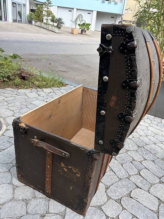 Truhen: Alte Truhe - Bühler Weber Winterthur – Gebraucht aus Winterthur von FloZound 2