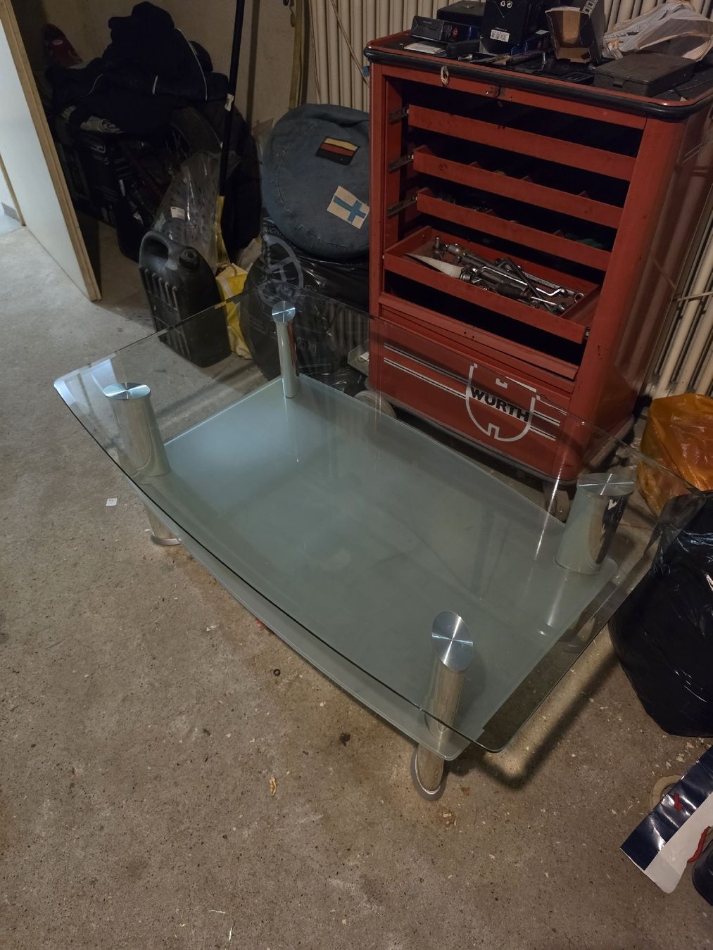 Tables: Table basse en verre – D'occasion à Cossonay-Ville par and_n2zh