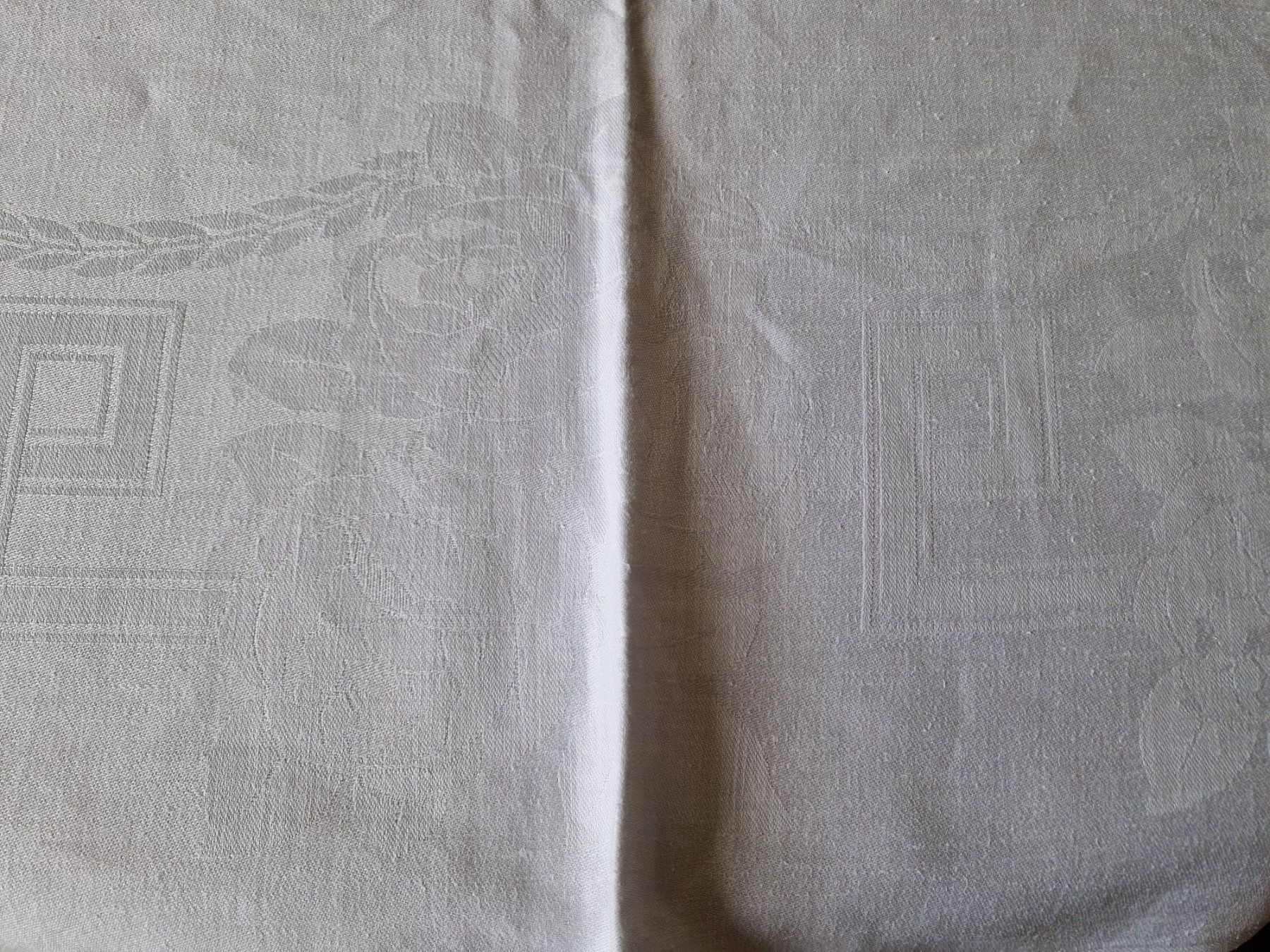 Altra biancheria da tavola: Tischdecke mit Blumenmuster und Monogramm HC – Usato da Bern venduto da Antikbatik 7
