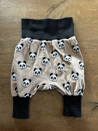 2 Baby Pumphosen guter Zustand, 50/56