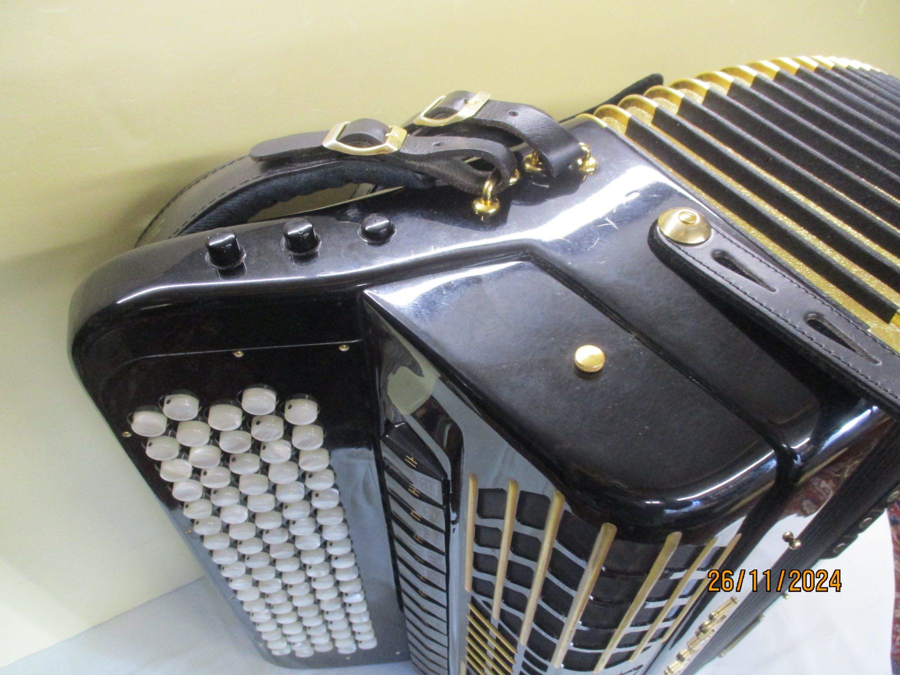 Strumenti musicali: Akkordeon Bugari Gold plus Modell 508 – Usato da Jegenstorf venduto da Oktavio 5