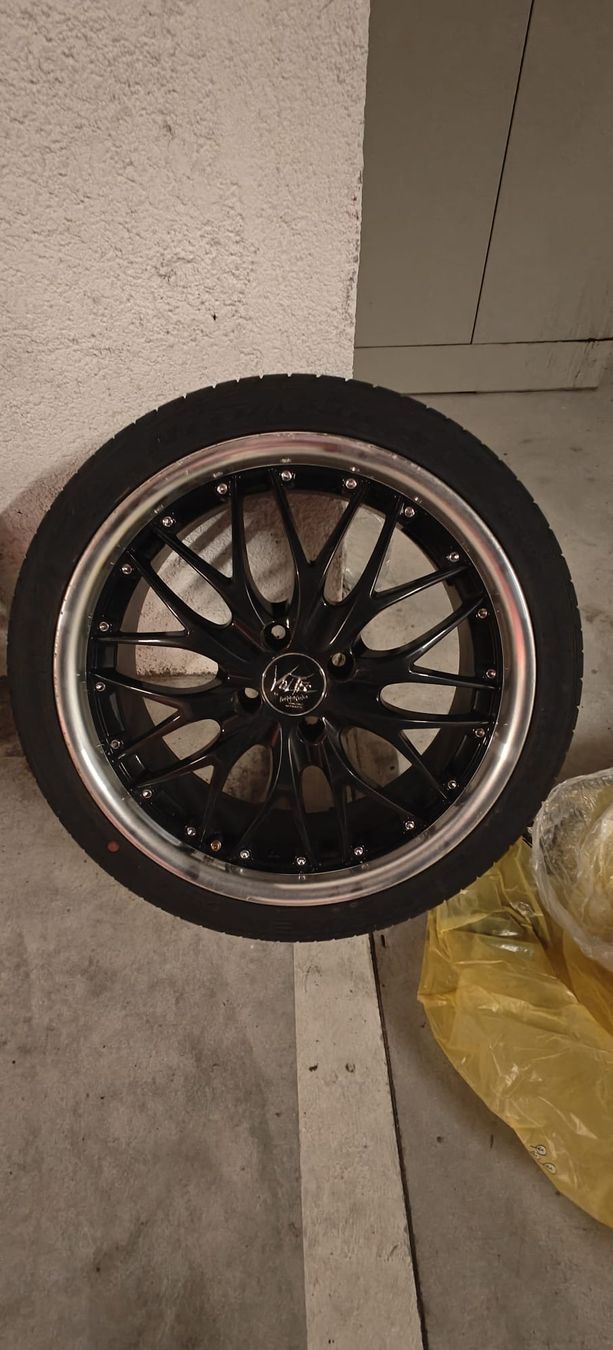 Pneumatici & Ruote complete: Set 4x Reifen mit Barracuda Voltech T6 17" Felgen ET38 – Usato da Leggia venduto da alb_c9px