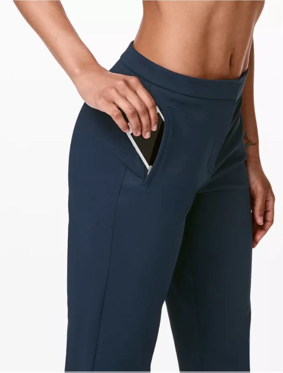 Lululemon Pantaloni: Lululemon City Hose, dunkelblau – Nuovo (secondo la descrizione) da Liestal venduto da ell_6xc7 2