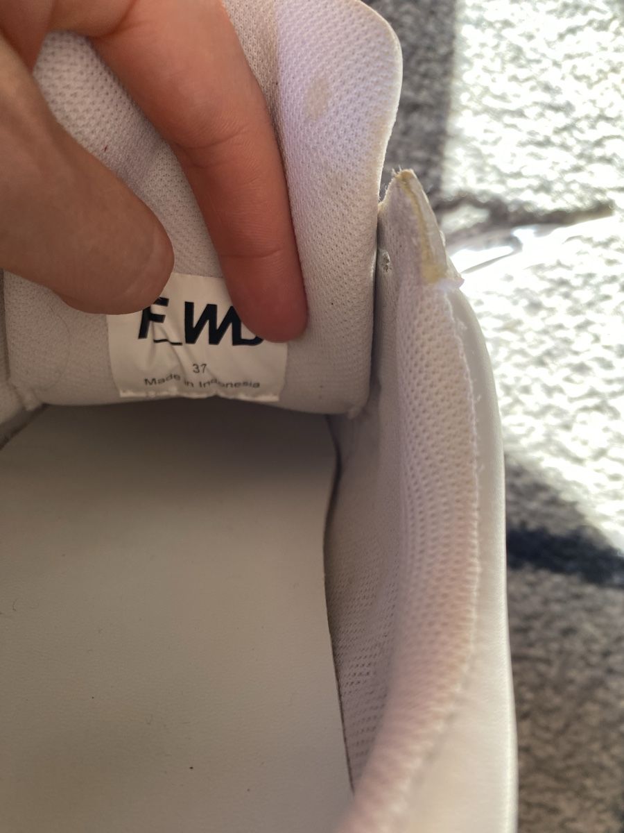 Scarpe da donna: F_WD Damen sneakers – Usato da Laupen BE venduto da ole_l8gg 4