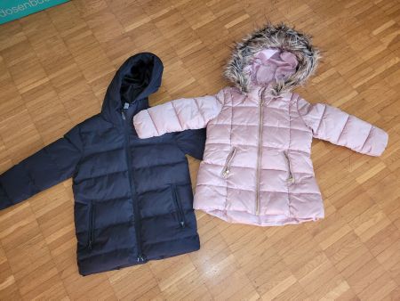 2 Winterjacken Grösse 104