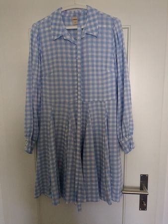 Kleid Grösse M