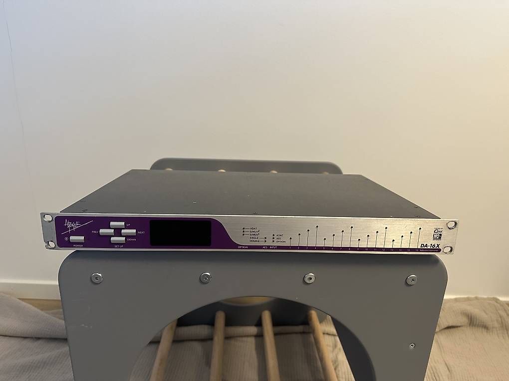 Convertitori: Apogee DA 16 x inkl HD Karte – Usato da Zumikon venduto da Haus1