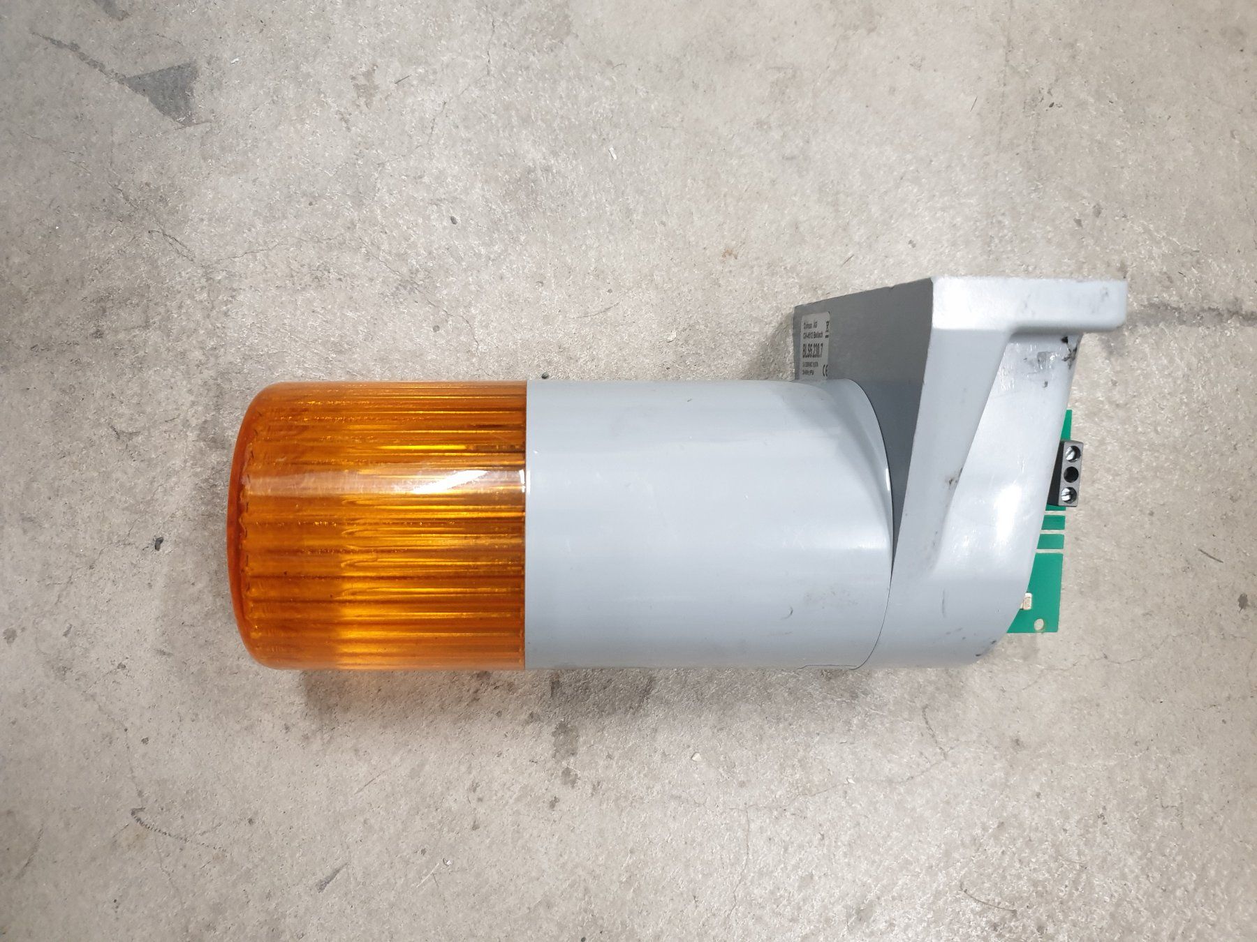 Lampen: Comax flash lamp – Gebraucht aus Ecublens VD von Netfinity