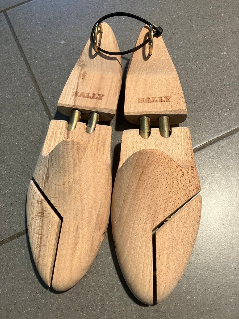 Bally Chaussures hommes: Bally Schuhspanner Holz Grösse 42 – Neuf (Voir description) à Winznau par gugi2009