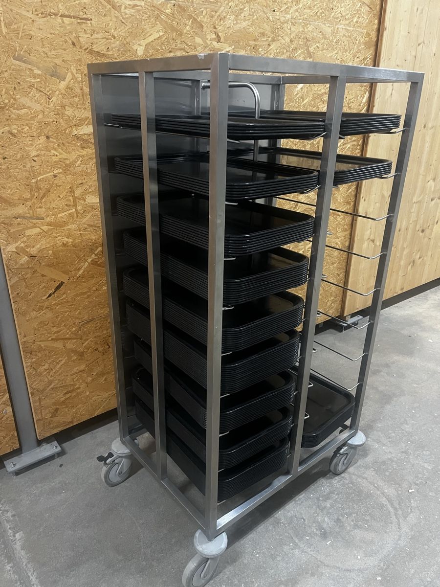 Küchengeräte: Tablett-Abräumwagen inkl 100 x 1/1 Tabletts – Gebraucht aus Dittingen von Cervolino77 1