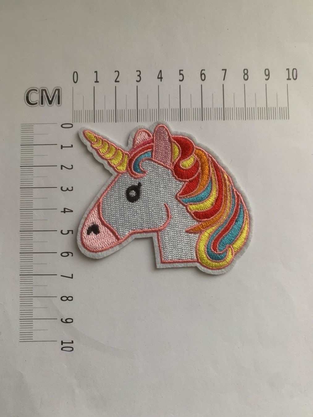 Toppe: Einhorn Kopf Gross Patch Badge, Bügelbild – Nuovo e nell'imballaggio originale da Ostermundigen venduto da Mcone 1