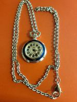 Mechanische Umhängeuhr mit Kette zu verkaufen.