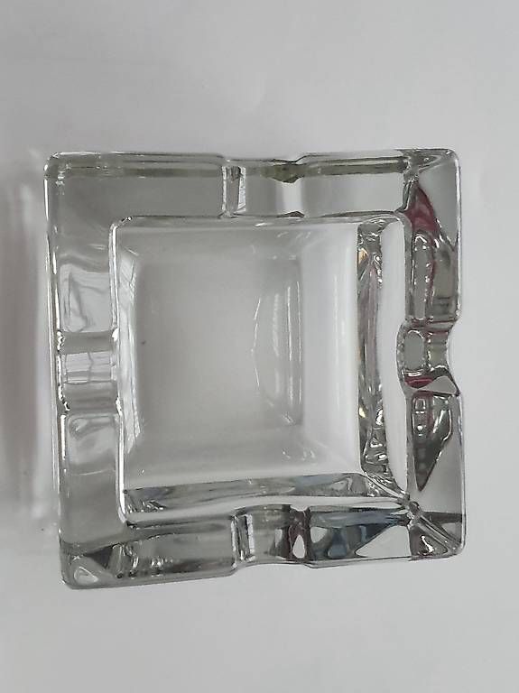 Portacenere: Aschenbercher aus Glas, viereckig – Usato da Urtenen-Schönbühl venduto da sandrabern01 1