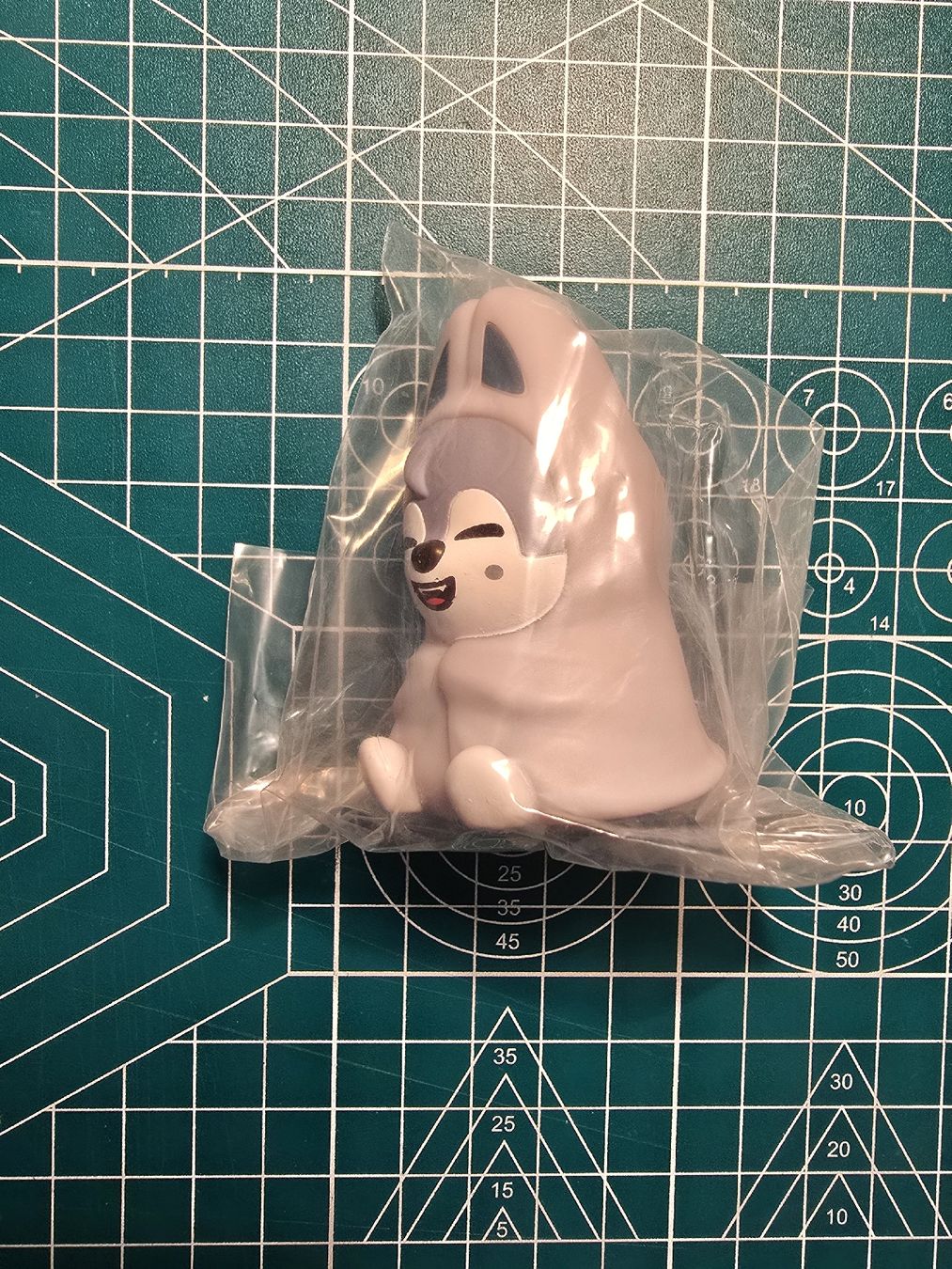 Statuette: stray kids skzoo wolfchan – Usato da Neuchâtel venduto da mag_q5kc