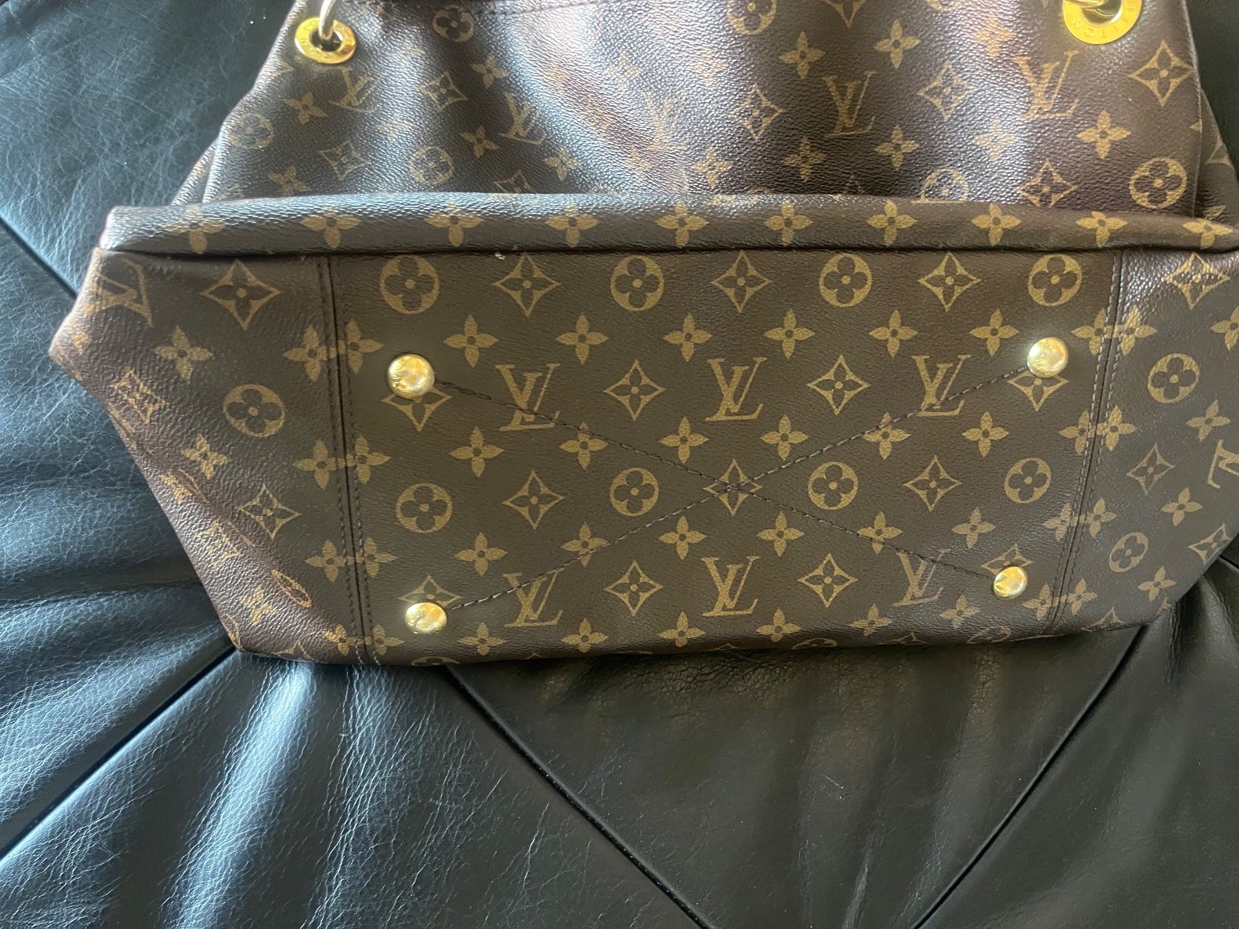 Louis Vuitton Sacs femmes: Louis Vuitton Monogramm Artsy – D'occasion à Ebikon par loy_wjg6 4