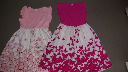 2 Mädchen Kleid