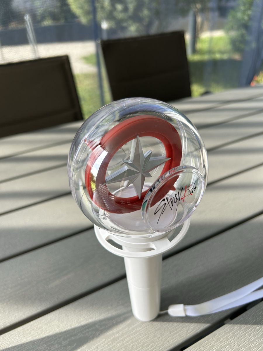 Lampen: Stray Kids Official Lightstick – Neu (gemäss Beschreibung) aus Rupperswil von van_tyy6 5