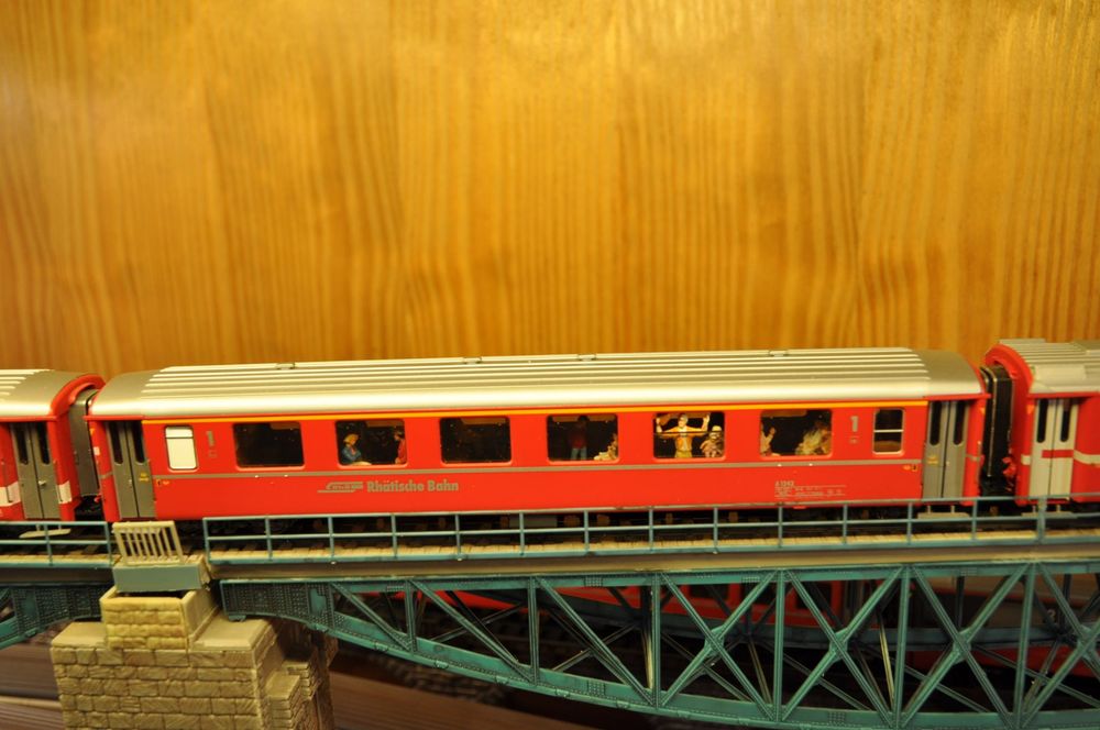 Voiture voyageurs à bogies Corail Vru restaurant | Trains de rêve