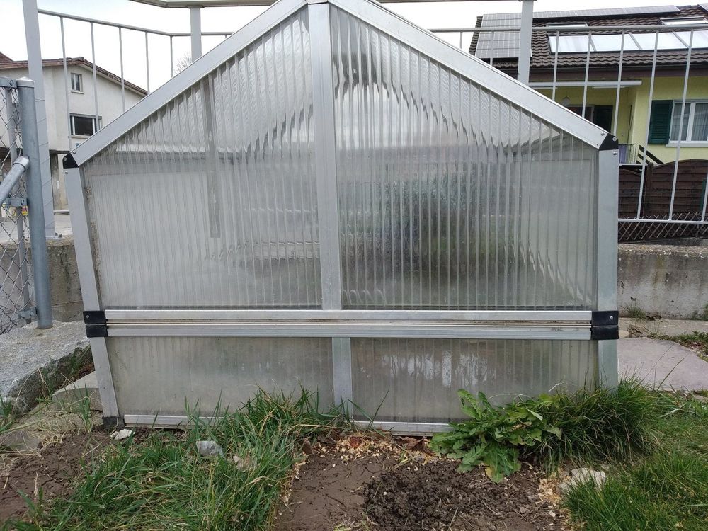 Frühbeet für Schildkröten mit Unterbau Kaufen auf Ricardo