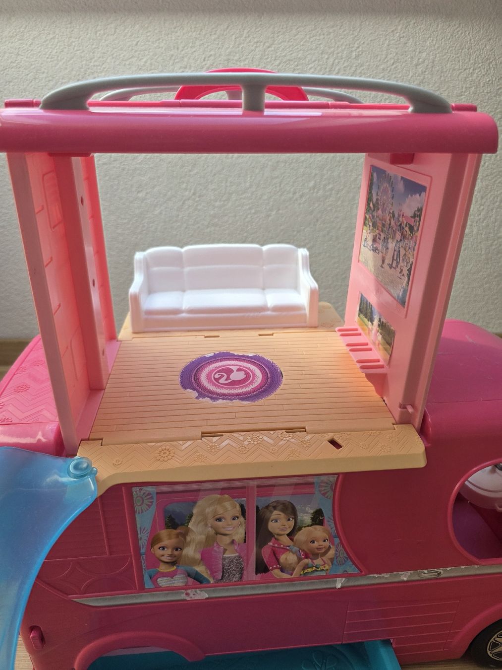 Giocattoli: Barbie Wohnmobil mit Rutsche – Usato da Toffen venduto da ver_x68f 8