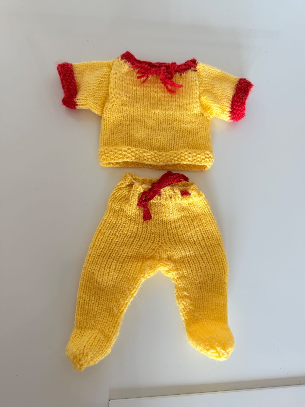 Bambole: Vintage Puppenkleider, handgestrickt - Hose und Pullover – Usato da Egg b. Zürich venduto da Mogli93