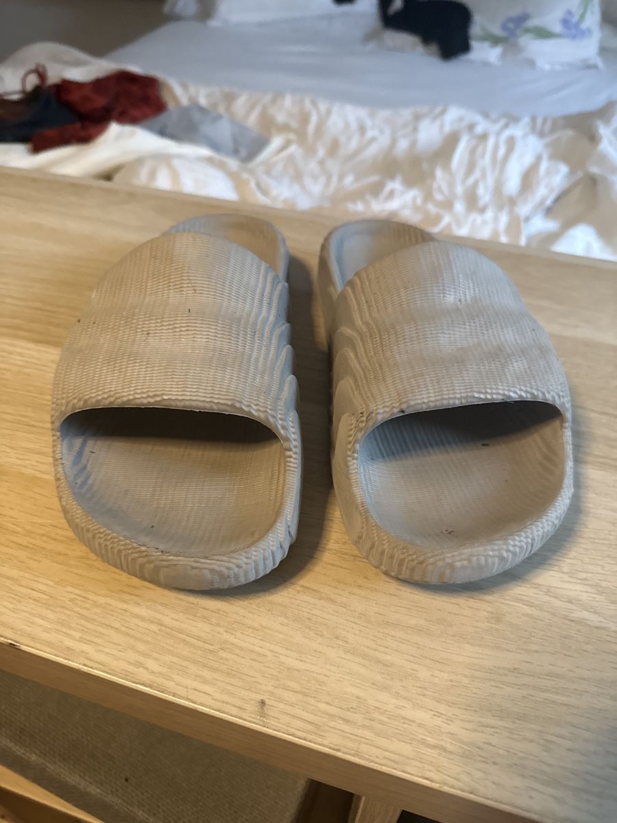 Scarpe da uomo: Adidas slippers – Nuovo (secondo la descrizione) da Zürich venduto da AlineCr