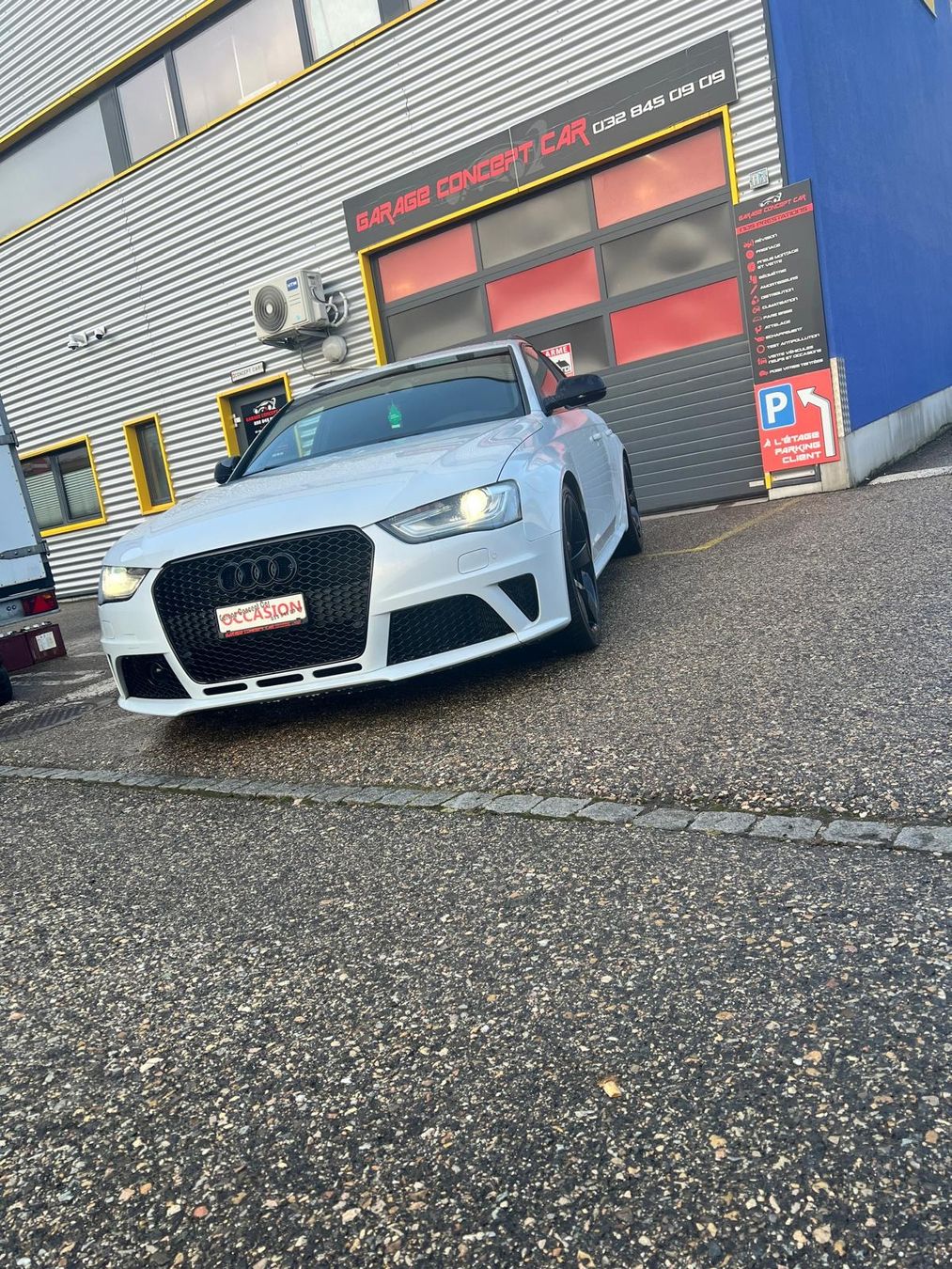 Audi Automobili: AUDI RS4 QUATTRO SPÉCIAL – Usato da CERNIER venduto da GarageConcept-Car 3