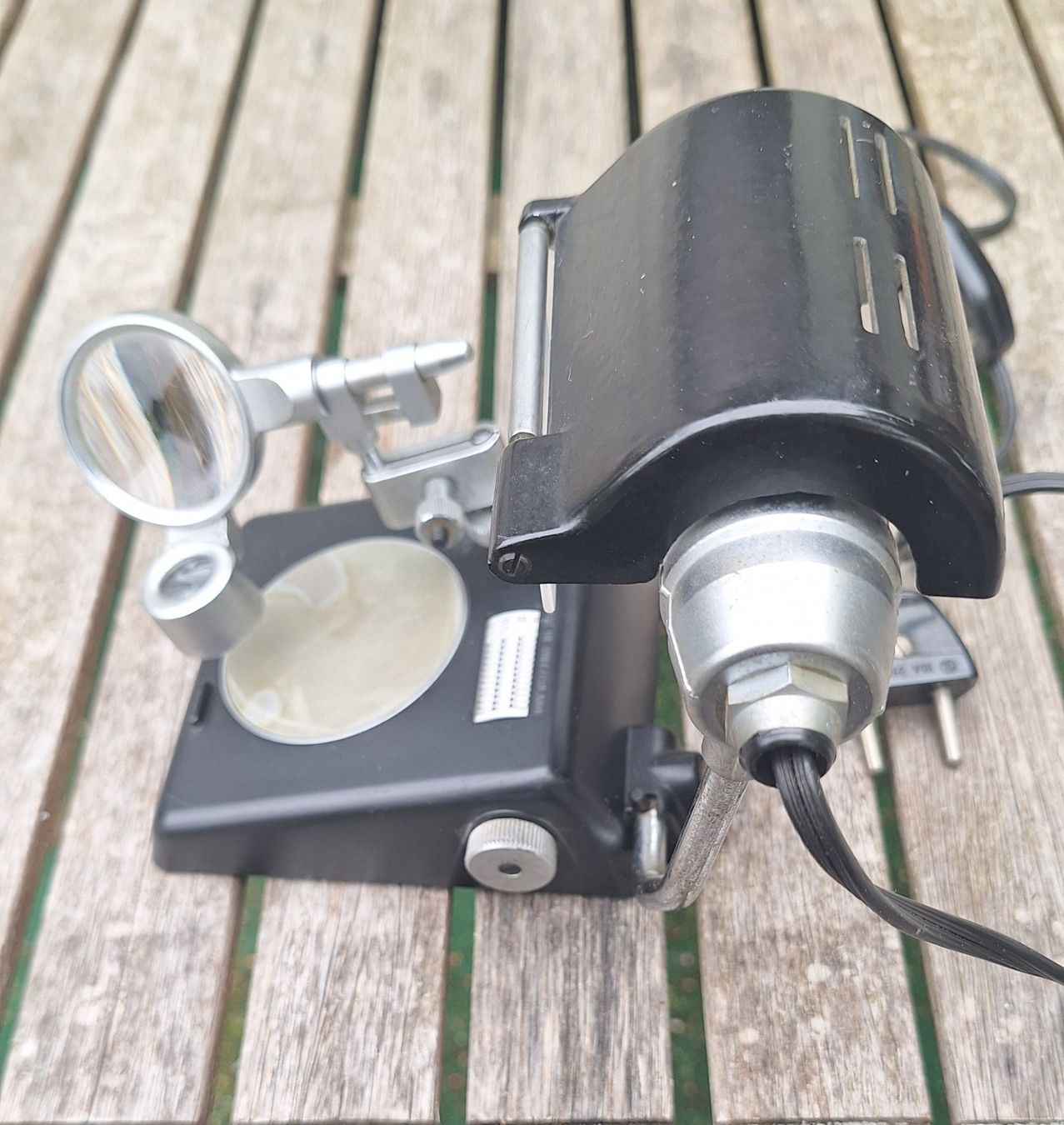 Altro per Ottica: Vintage Arbeitsleuchte mit Lupe – Usato da Weinfelden venduto da JoeBaer 4