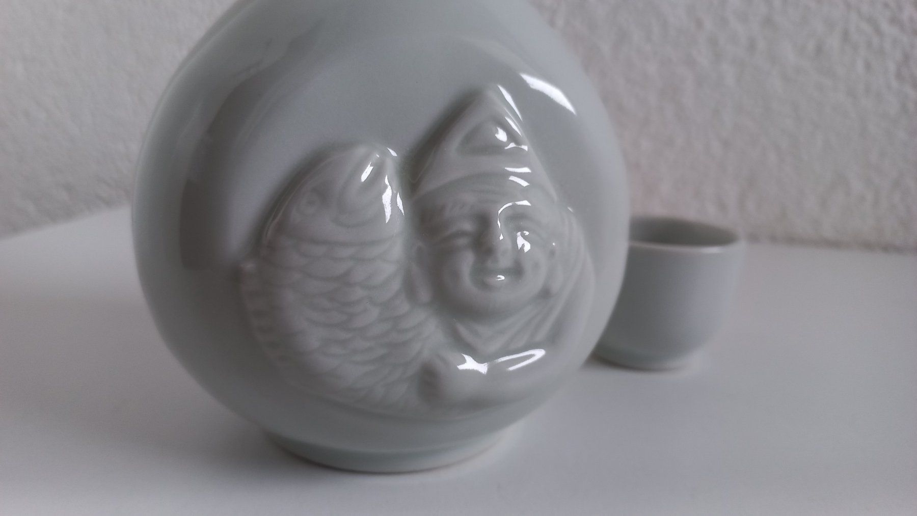 Caraffe: Japanischer Sake-Krug mit Tasse – Usato da Bévilard venduto da Orscha 2