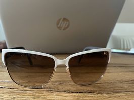 Gucci Sonnenbrille mit weissem Rand