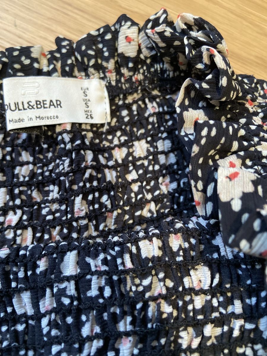 Pull&Bear Röcke: Pull and Bear Rock Blümchenmotiv mit Hose darunter – Gebraucht aus Winterthur von mal_8f2x 2