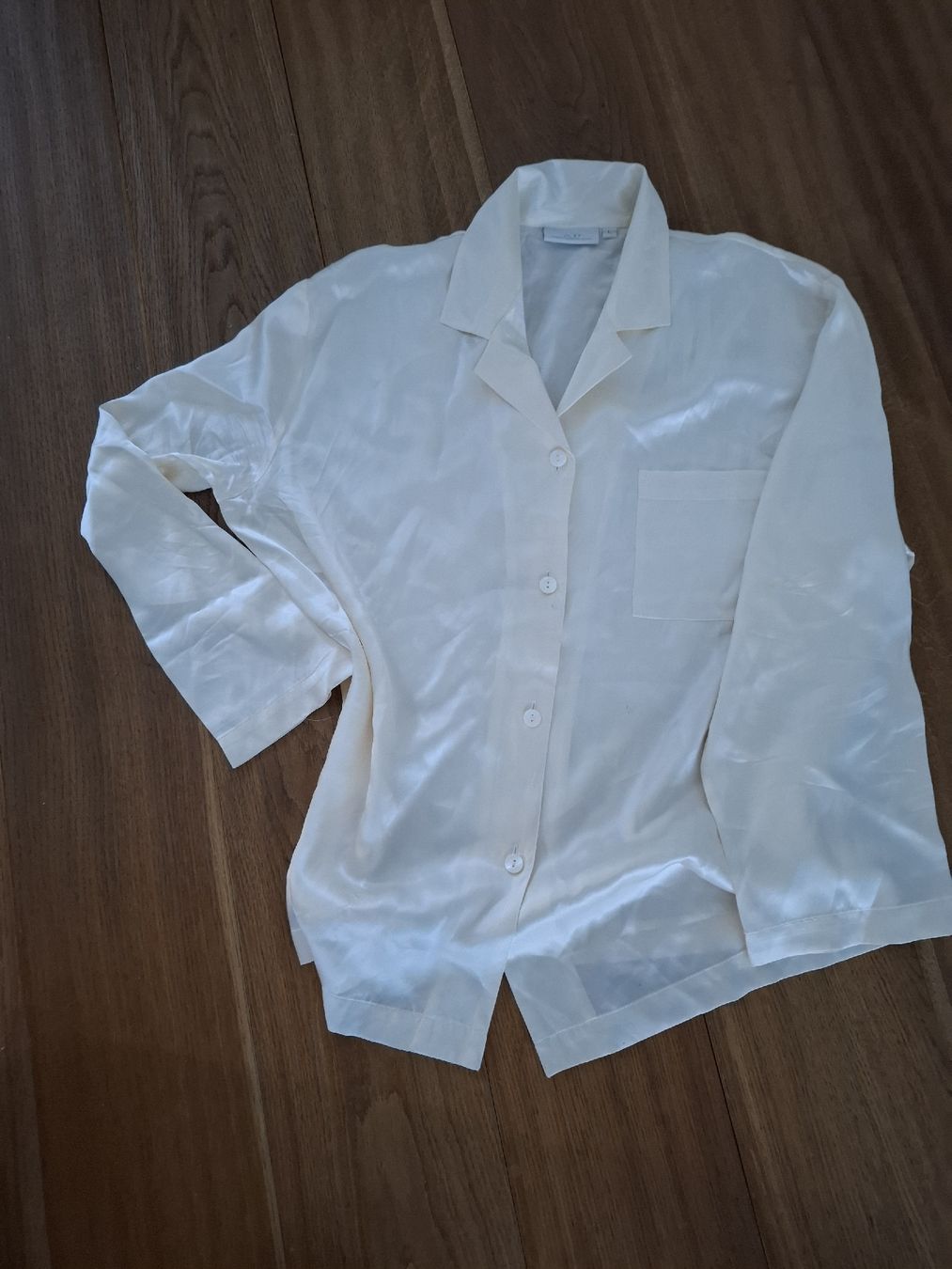 Negligees & Pyjamas: 3-teiliger Pyjama, 100% Seide – Gebraucht aus Ettingen von sharan02 3