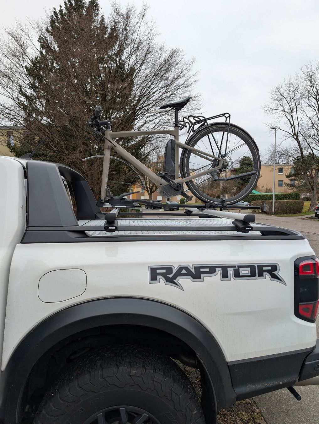 Thule Portapacchi: Fahrradträger für Pickup – Usato da Dübendorf venduto da mil_wg75 3