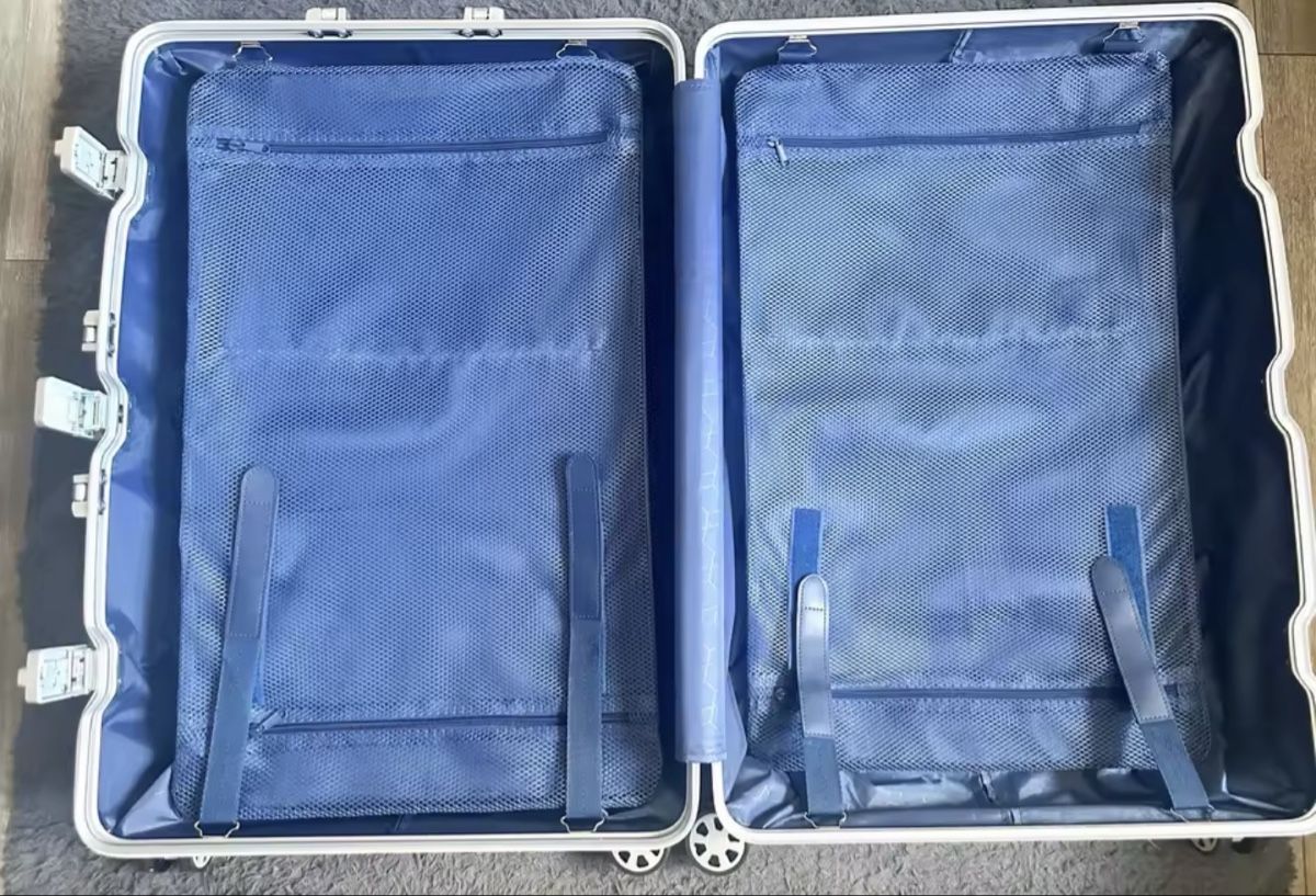 Valigie: Valise en aluminium  – Nuovo e nell'imballaggio originale da Grimisuat venduto da Kud05 2