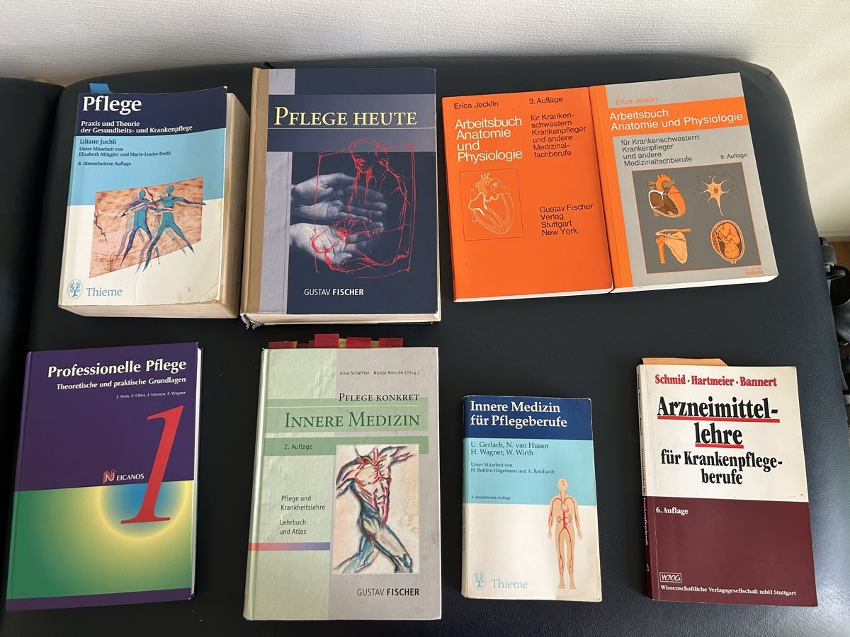 Libri: Buchpaket Pflege – Usato da Kriens venduto da lay01