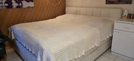 Limare Boxspringbett mit Topper 200x200 und zwei Bettkästen