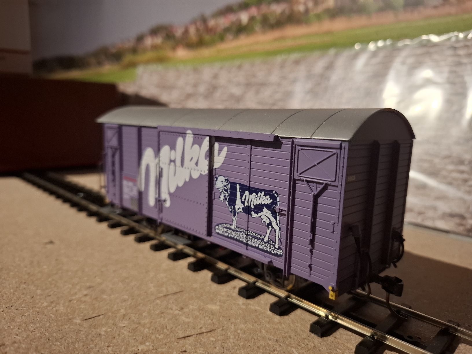 Bemo Trains électriques: Bemo Güterwagen Milka Spur 0m – D'occasion à Lausen par Spur0stoef 3