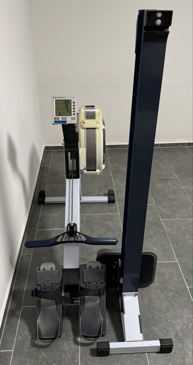 Concept 2 Hometrainer: Rudergerät Concept 2 Indoor Rower Modell D PM4 – Usato da Turgi venduto da bild95 3