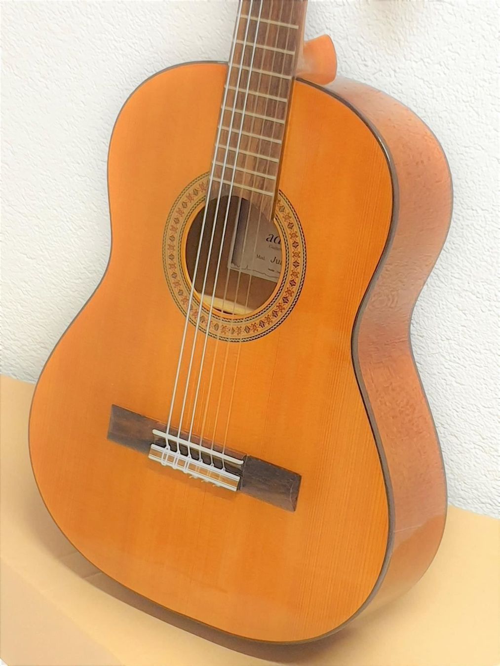 Musikinstrumente: spanische 3/4--tel Kindergitarre ADMIRA – Neu (gemäss Beschreibung) aus Wöschnau von Musikhaus-Luethy5012 1