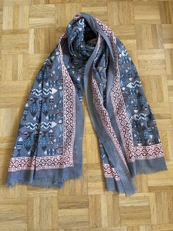 Vestopazzo Schal Baumwolle Fischmuster Grundfarbe blau