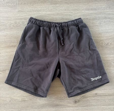 Dropsize Shorts – Grösse L