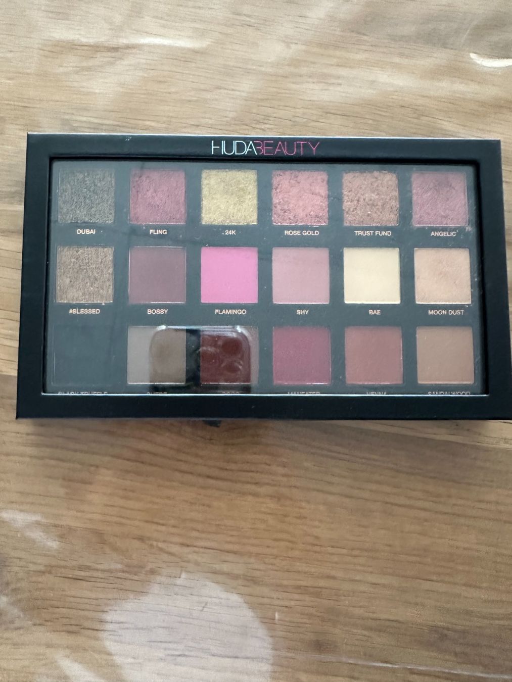 Huda Beauty Make-up: Huda Beauty Rose Gold édition – Nuovo (secondo la descrizione) da Courgevaux venduto da Qwertz111320 2