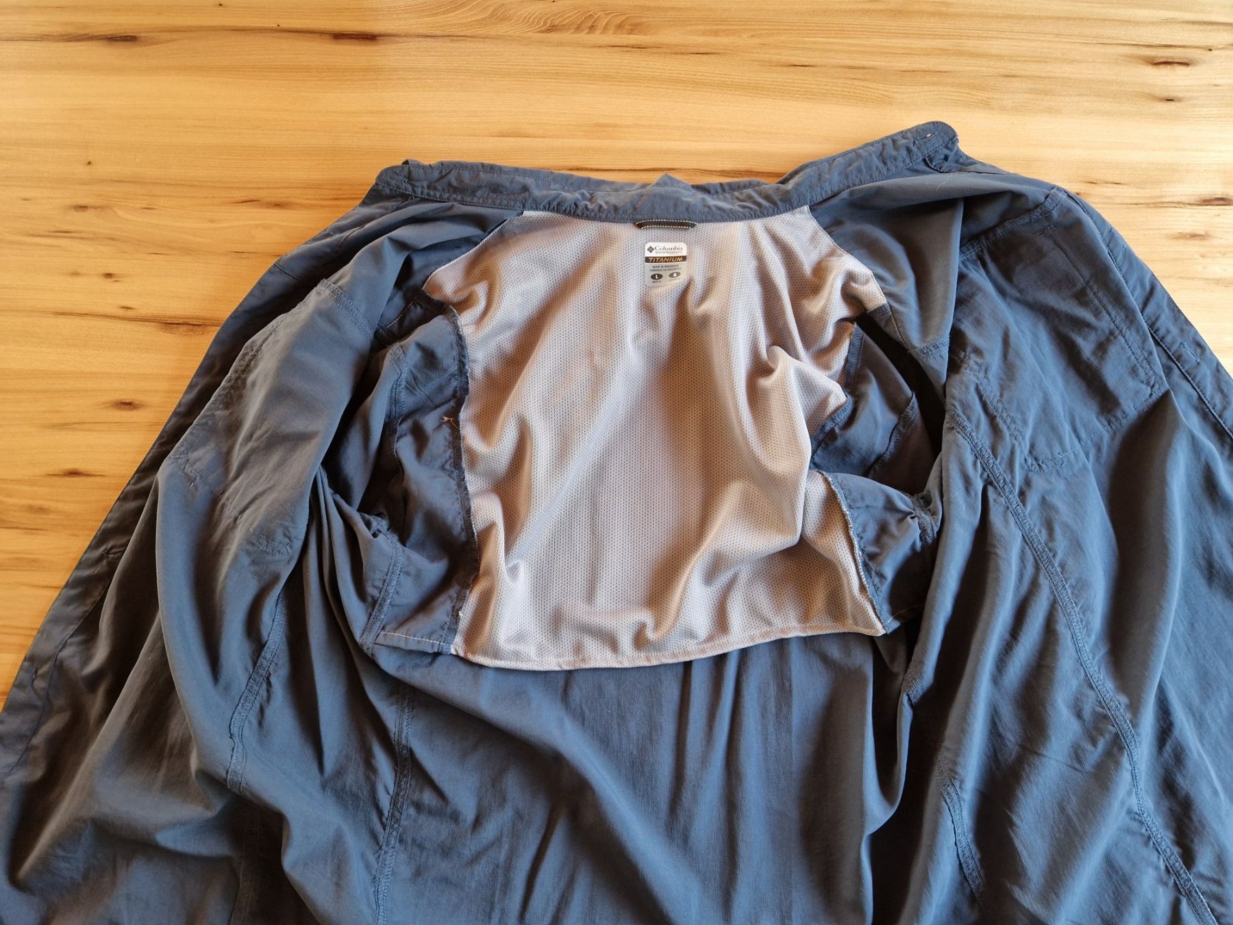Columbia Camicie: Columbia Titanium Wanderhemd – Usato da Bettlach venduto da AQ64 2