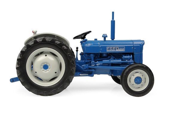 Kits de montage: 1:32 Ford Super Dexta 2000 Diesel US Version – Neuf avec emballage d'origine à Affoltern am Albis par Modellshop-8910 2